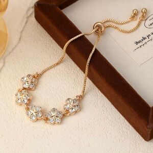 Gold Adjustable Floral Pearl Chain Bracelet with Sparkling‎ Zirconia Stones NWT